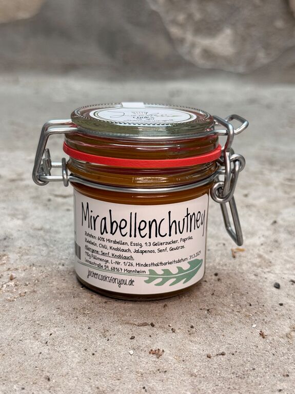 Mirabellen Chutney im Bügelglas, Produktfoto.